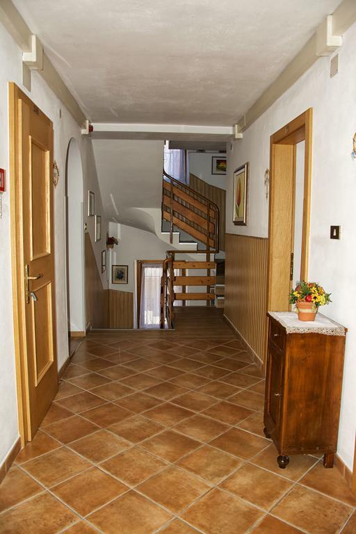 ארונצו די קדורה Albergo Ristorante Iris מראה חיצוני תמונה